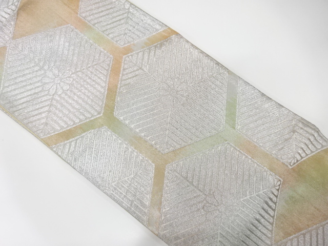 アンティーク　亀甲に花模様織り出し袋帯（着用可）